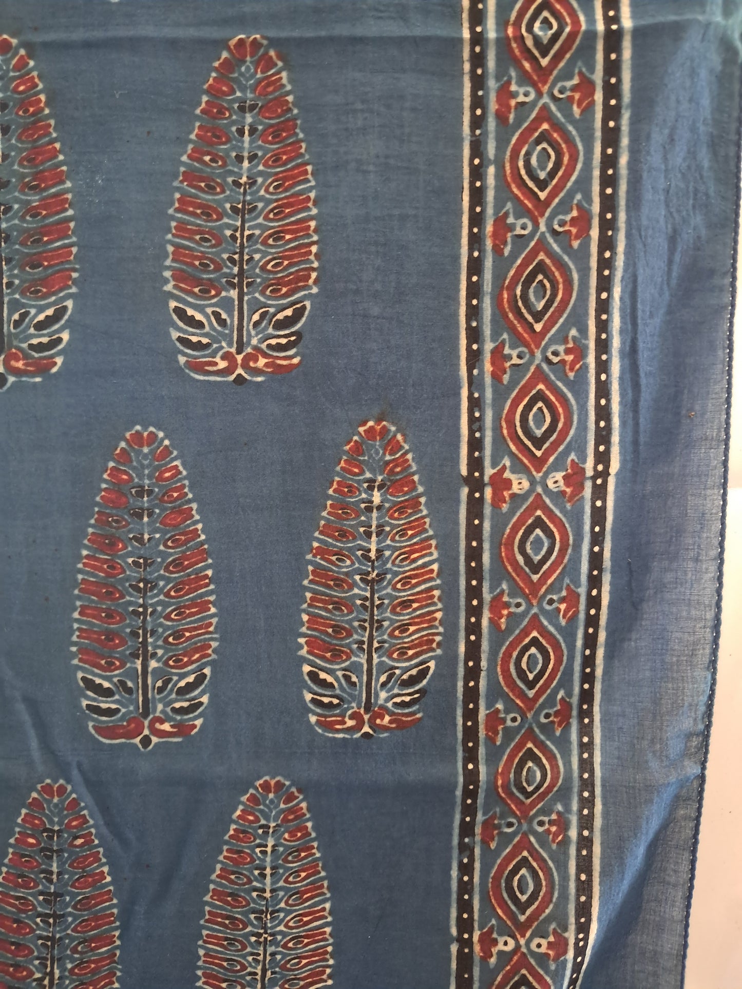 L4-P13: Indigo Leaf Cotton Stole