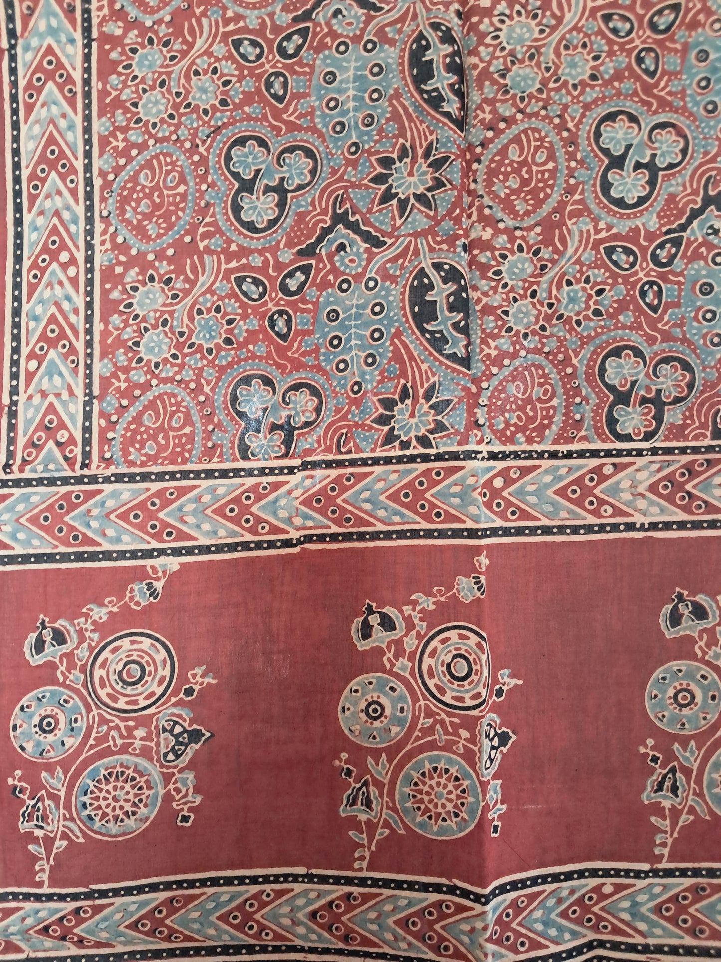 L4-P14: Red Full Body Cotton Stole