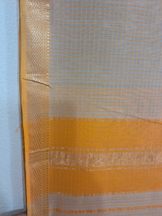 P22 - Beige Maheshwari Cotton Silk Saree