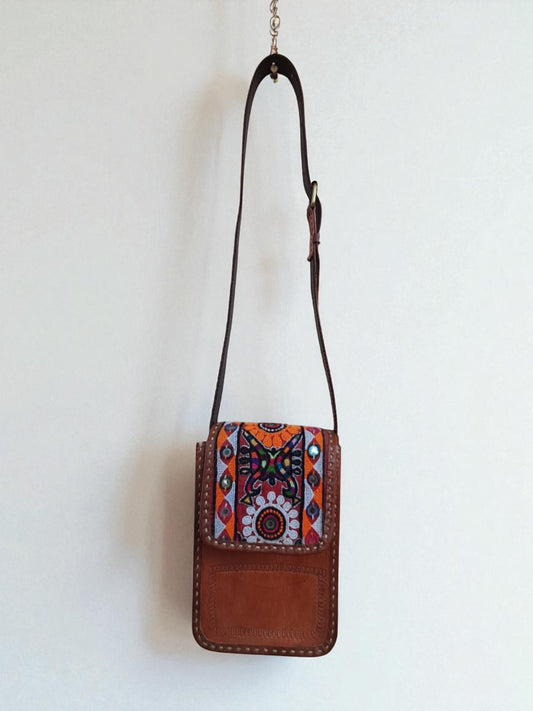 L5-P08: Sling Leather Bag