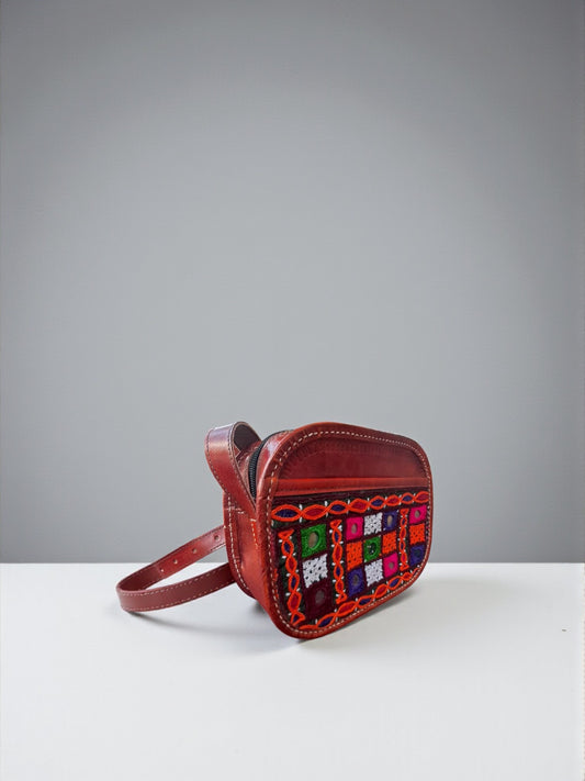L5-P27: Small Mirror Leather Bag