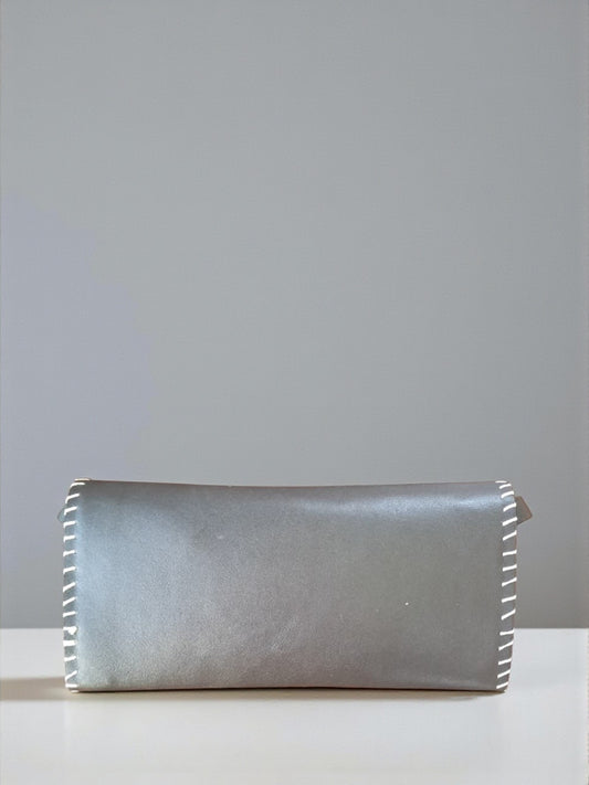 L5-P02: Mirror Bavariya Embroidery Leather Wallet