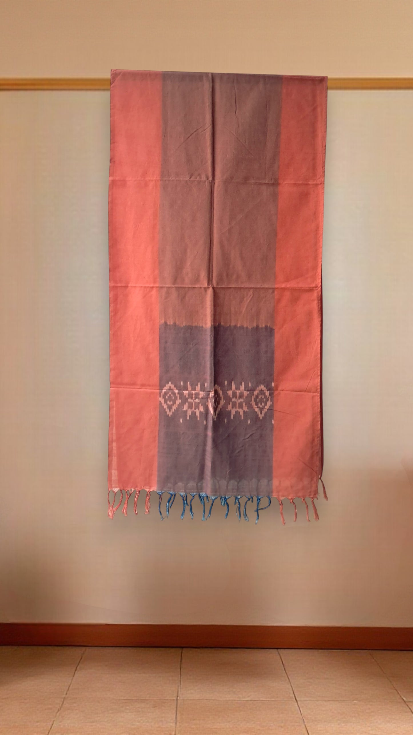 L9P30: Natural Dyed Purple Pink Stole