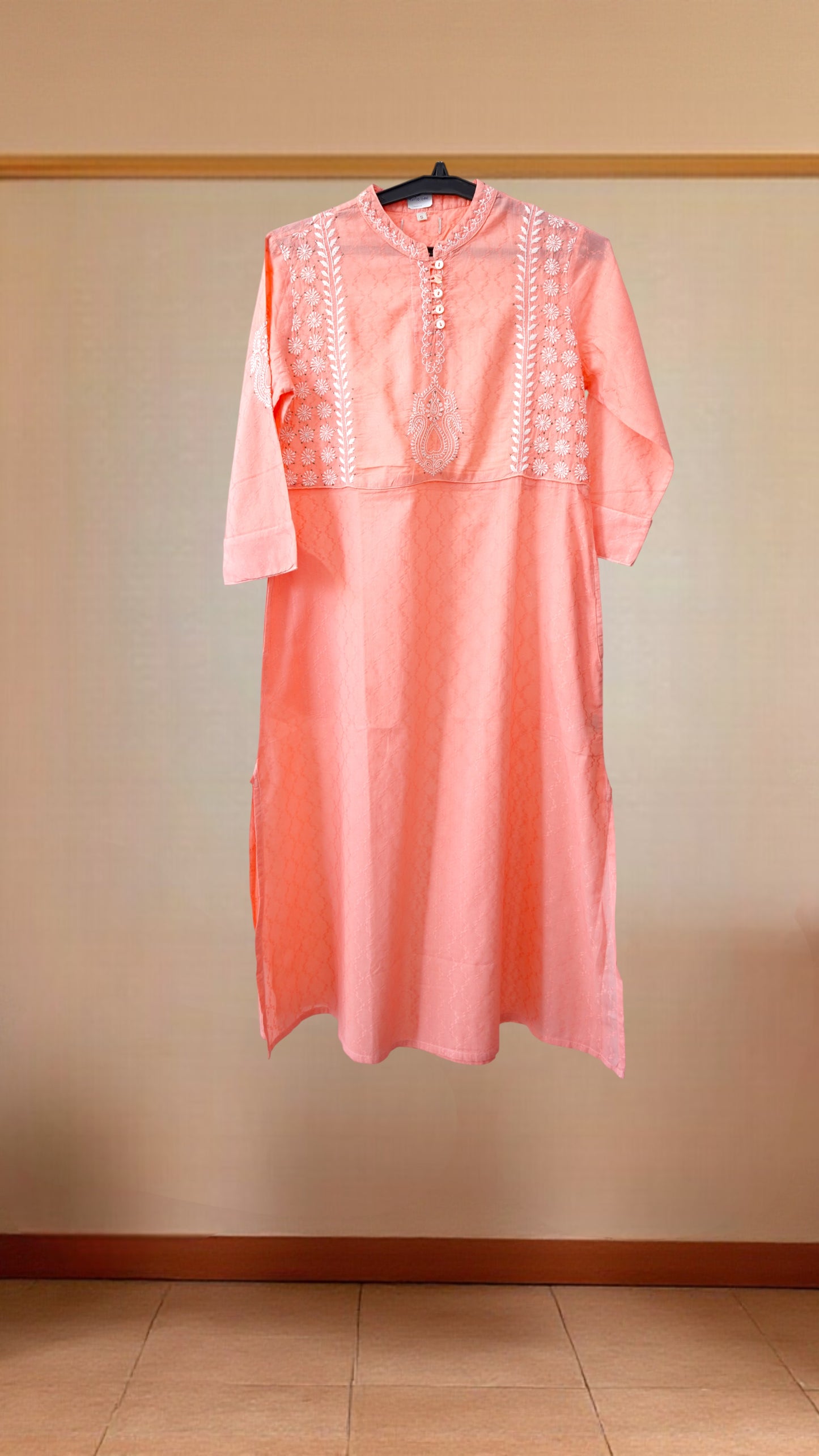 L7-P18-V2: Peach Cotton Chikankari Kurta (M)
