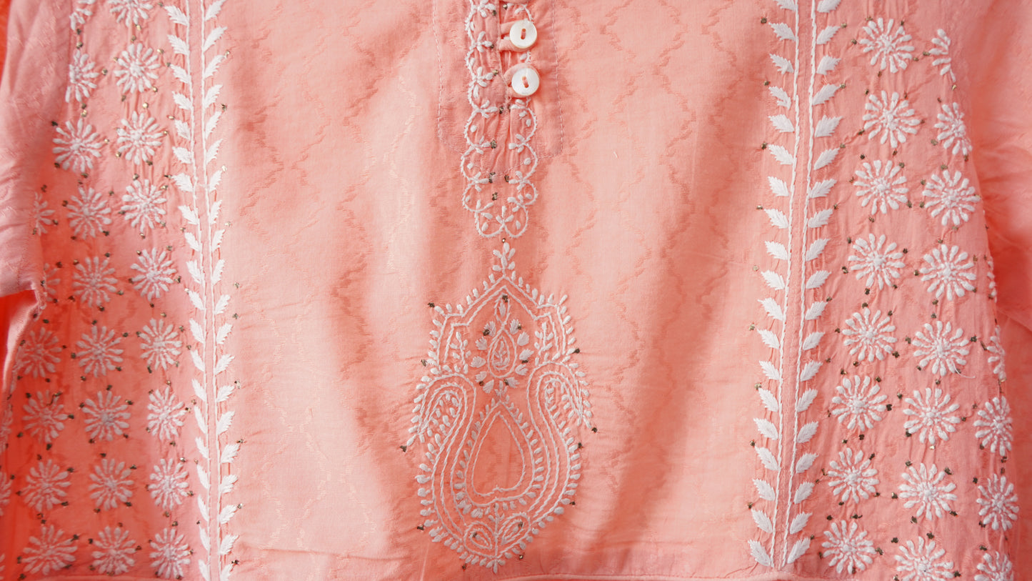 L7-P18-V2: Peach Cotton Chikankari Kurta (M)