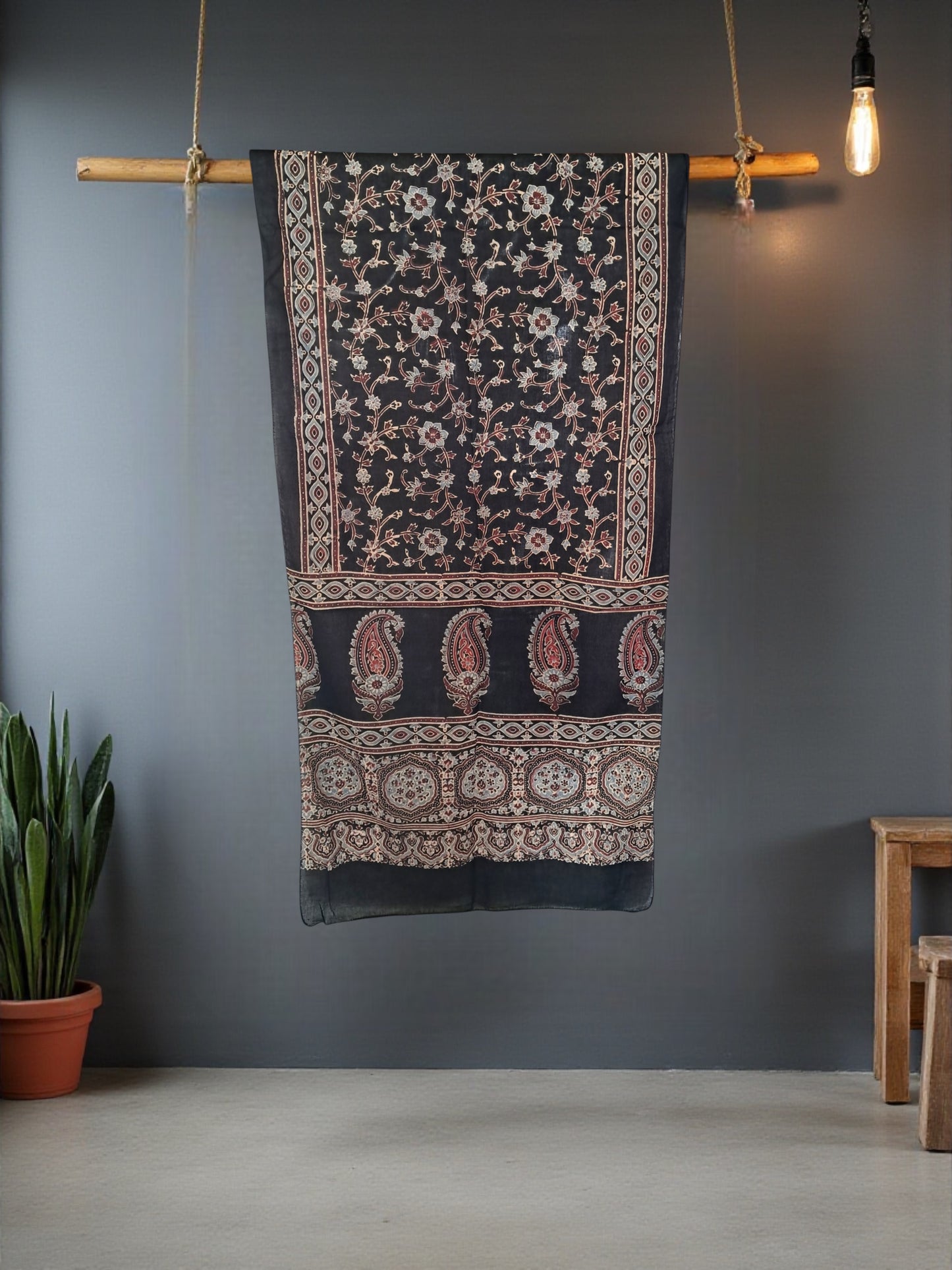 L4-P09: Black Jali Cotton Stole