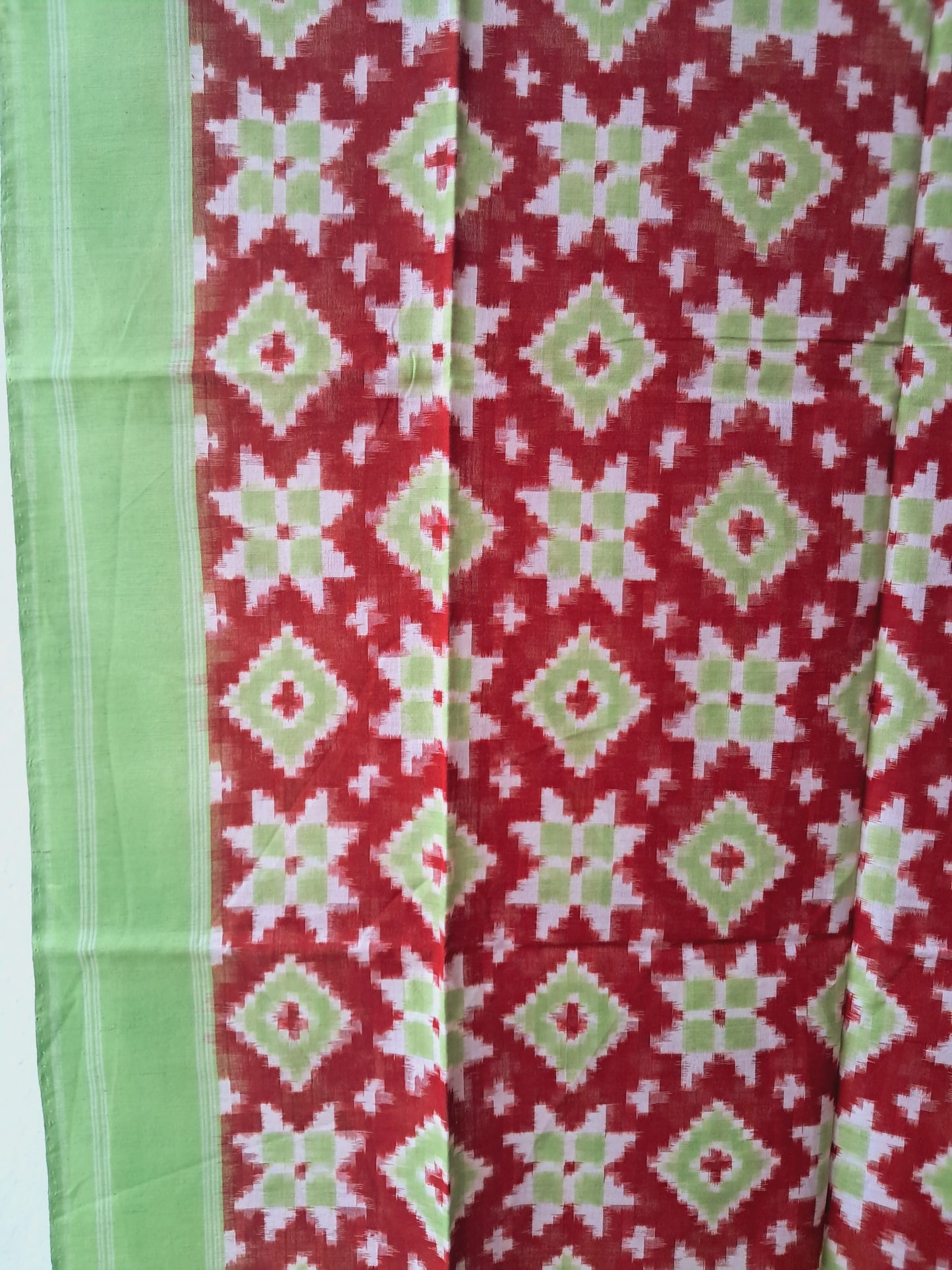 L9P22: Green Dupatta