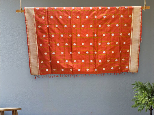 L8P09: Rust Orange Kadhua Banarasi saree