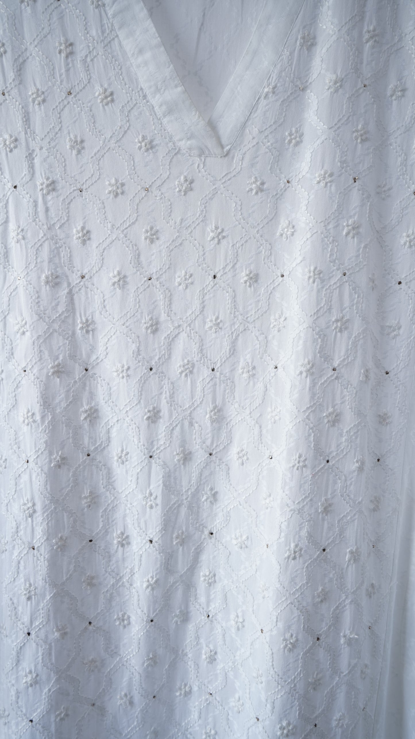 L7-P21: White Cotton A-Line Kurta (L)