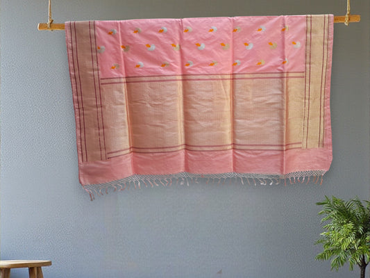 L8P14: Light Neon Pink Kadhua Banarasi saree