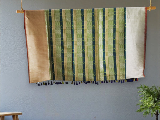 L8P15: Green Kadhua Banarasi saree