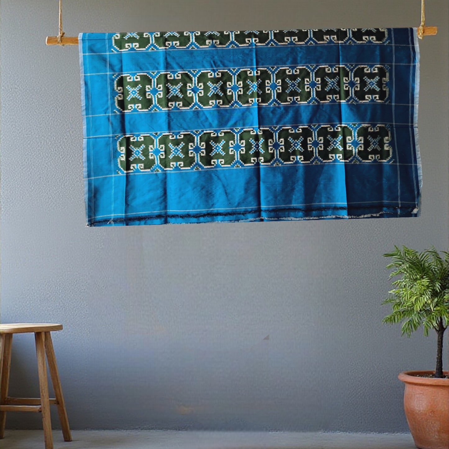 L9P10: Blue Green Silk saree