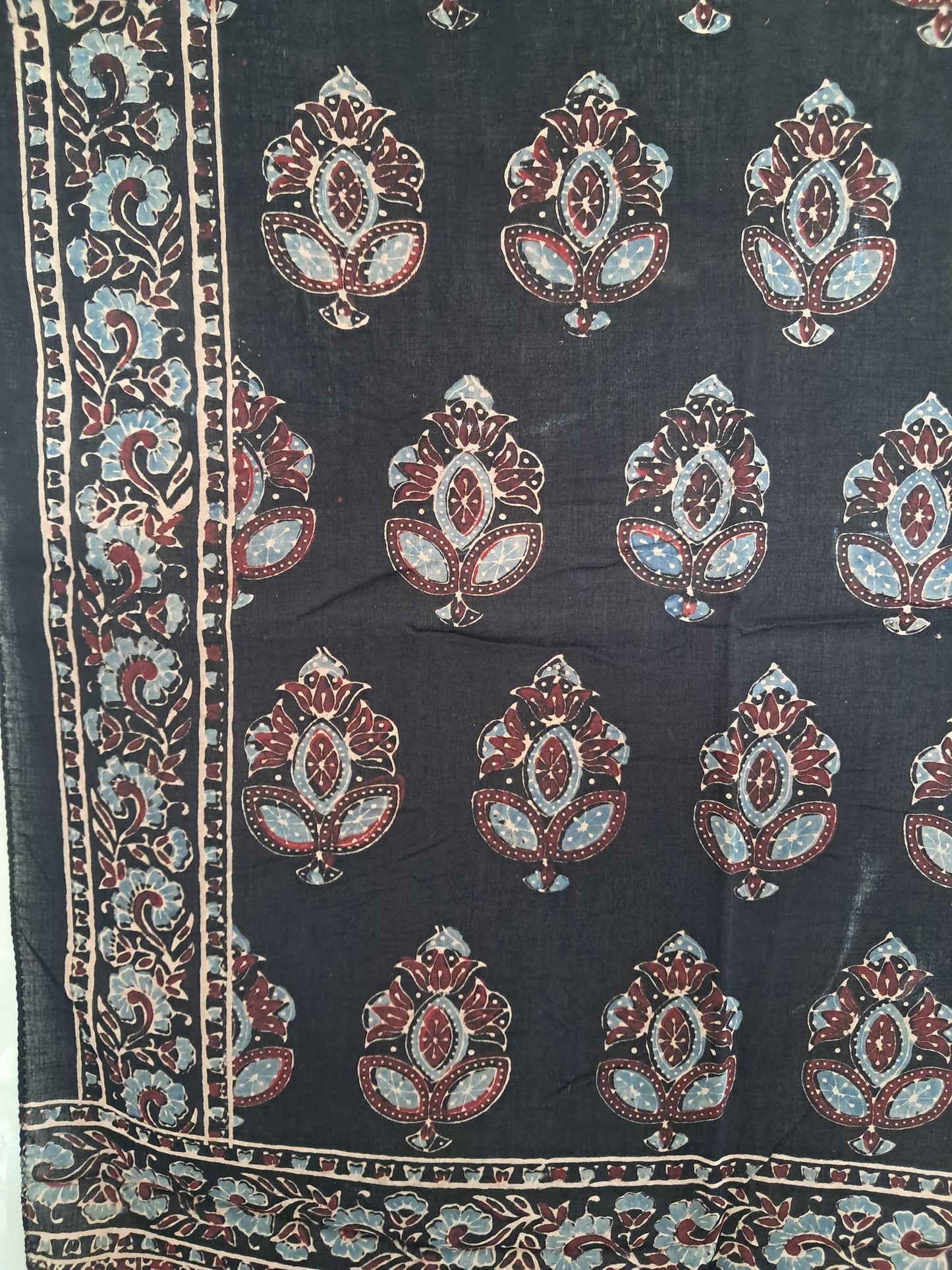 L4-P11: Black Booti Cotton Stole