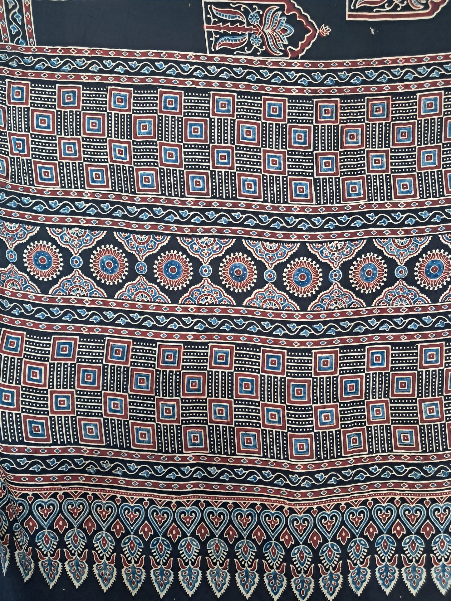 L4-P21: Black Viscous Saree (Modal Silk)