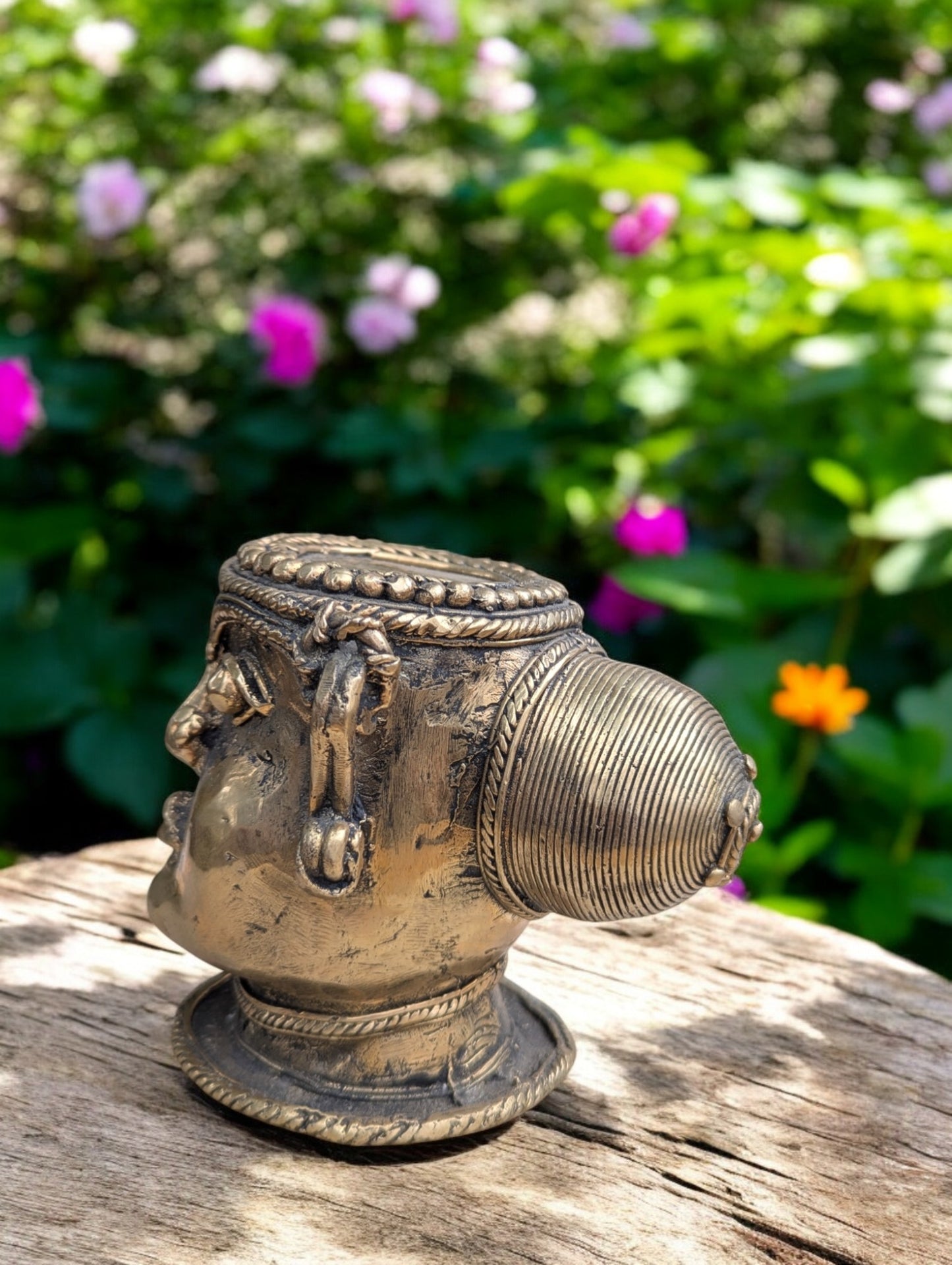 L3-P11-V6: Female Face