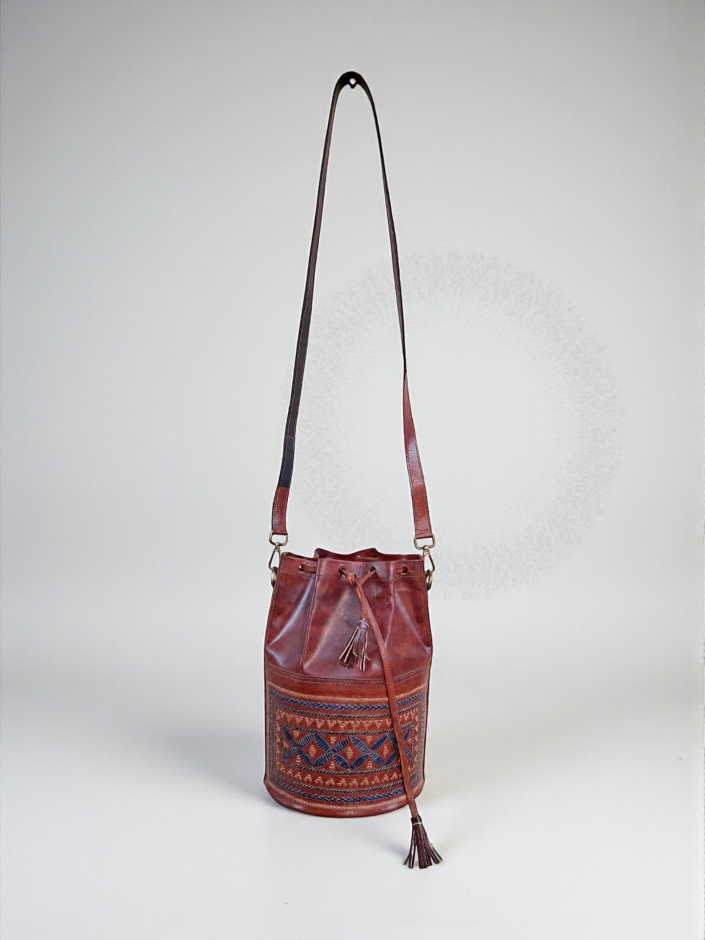 L5-P11: Potli Leather Bag