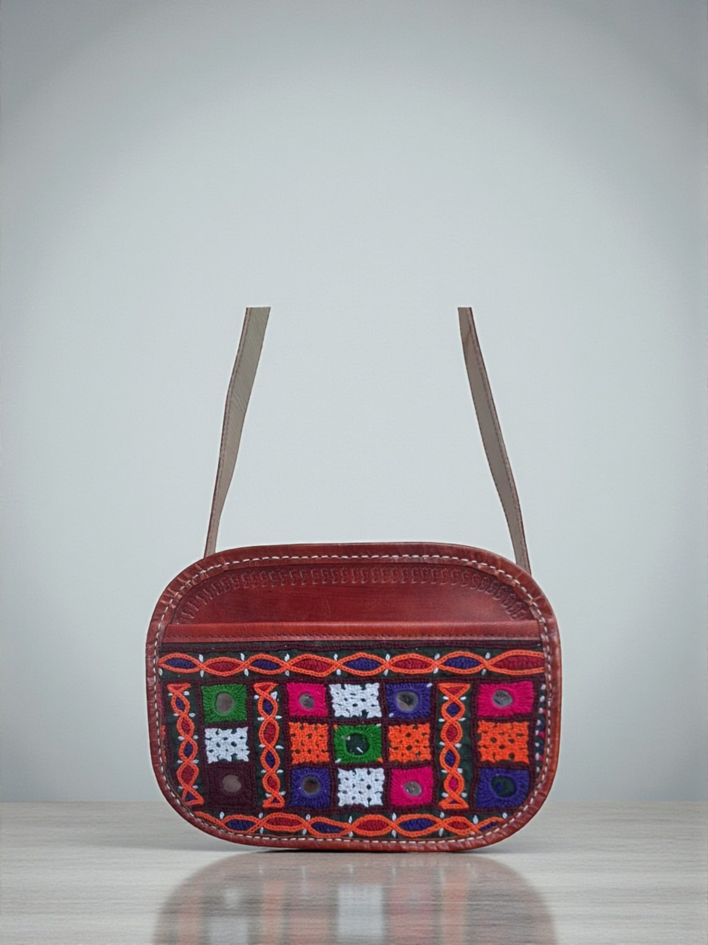L5-P27: Small Mirror Leather Bag