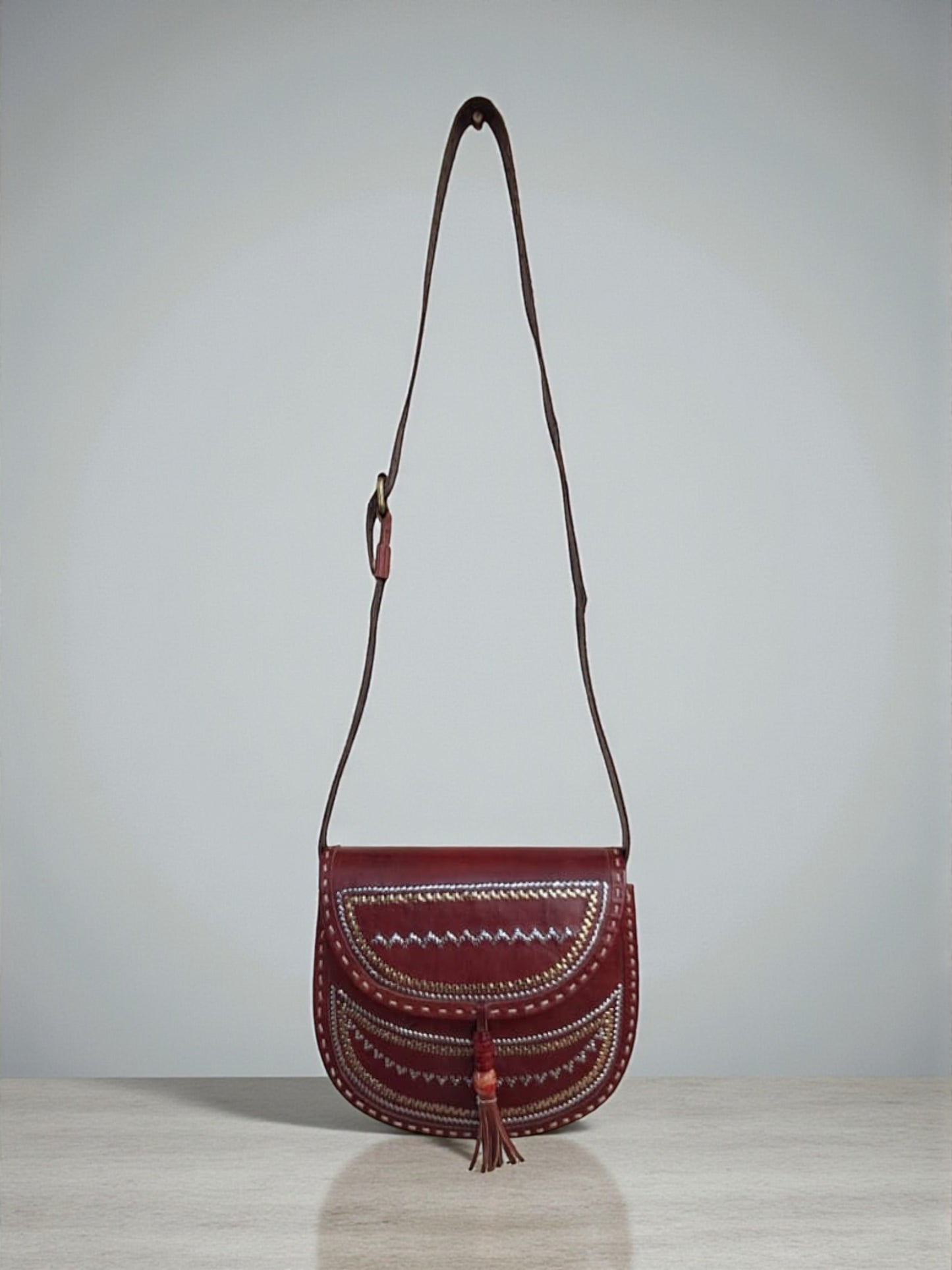 L5-P25: Zari Leather Bag