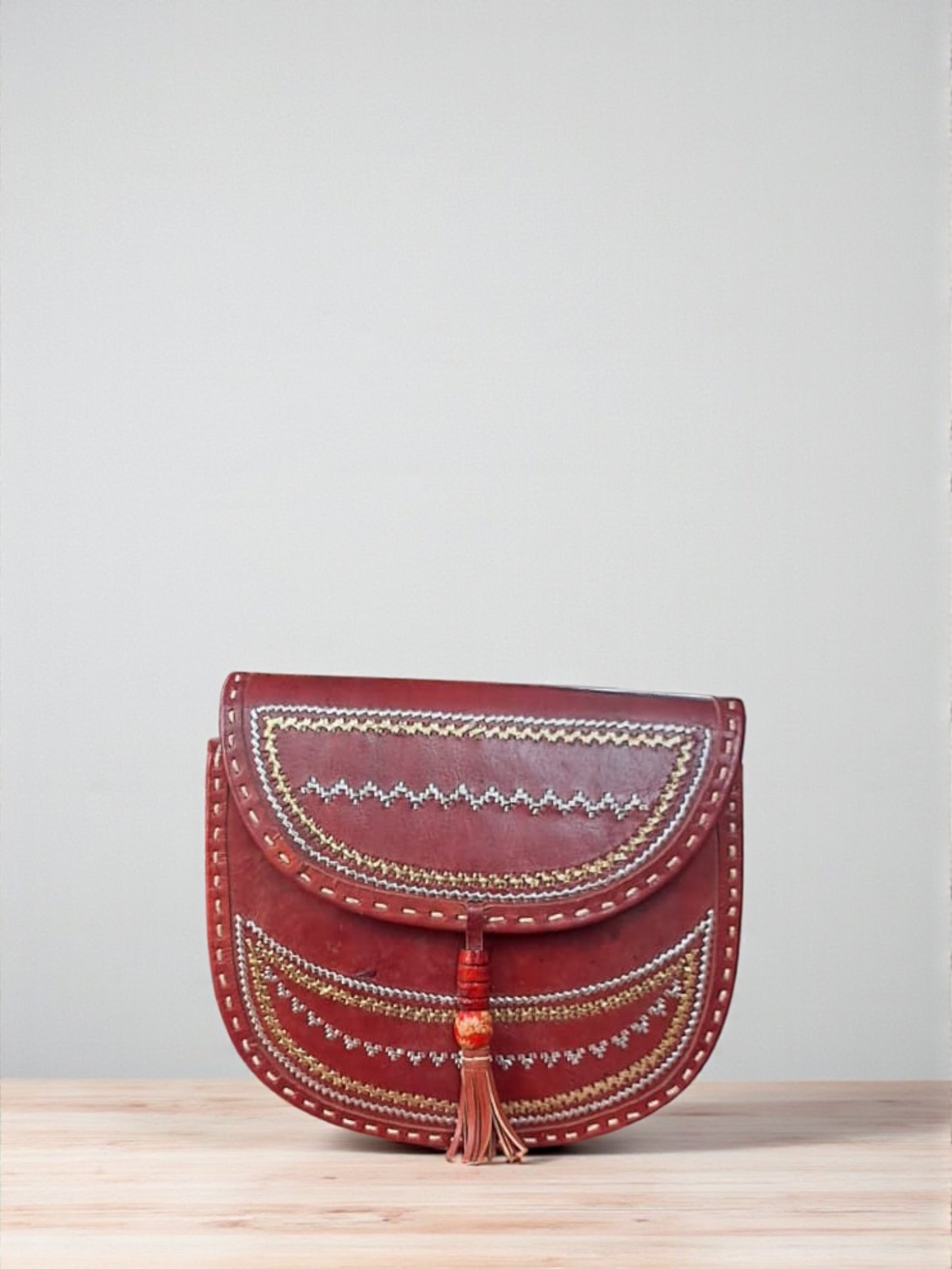 L5-P25: Zari Leather Bag