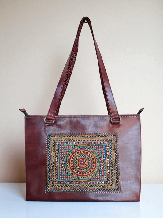 L5-P19: Embroidered Office Leather Bag