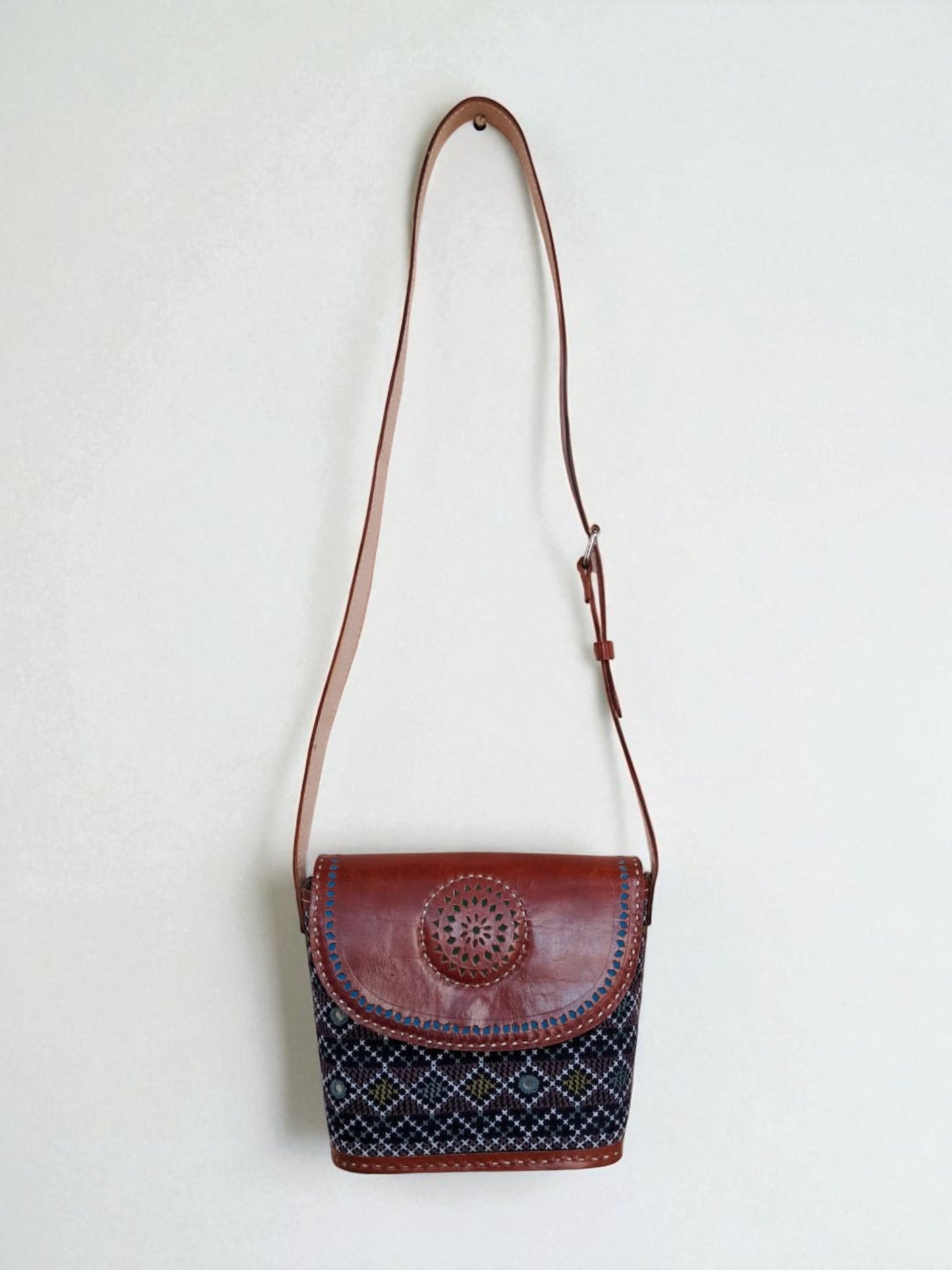 L5-P14: Three Art Bag
