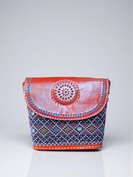 L5-P14: Three Art Bag